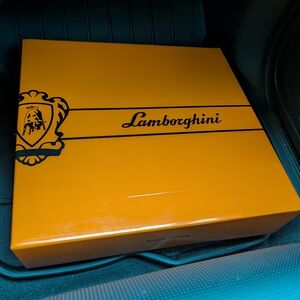 Lamborghini Champagne Gift Box